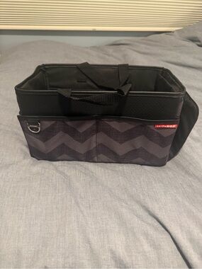 Skip Hop Black Chevron Car Storage Caddy Box EUC